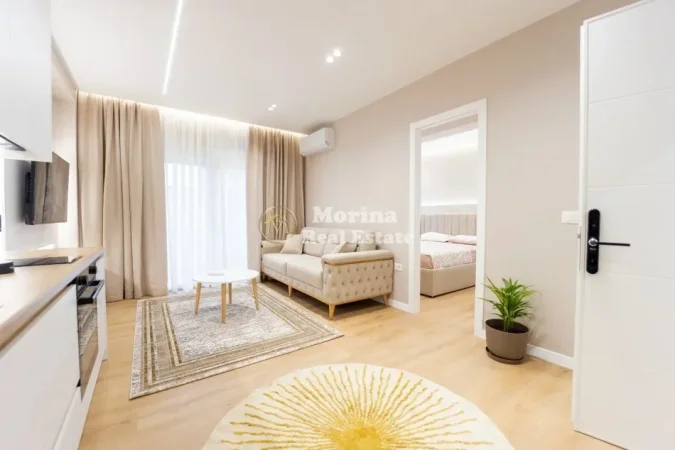 Tirane, jepet me qera apartament 1+1 Kati 4, 48 m² 800 € (Blloku)