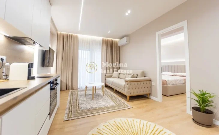 Tirane, jepet me qera apartament 1+1 Kati 4, 48 m² 800 € (Blloku)