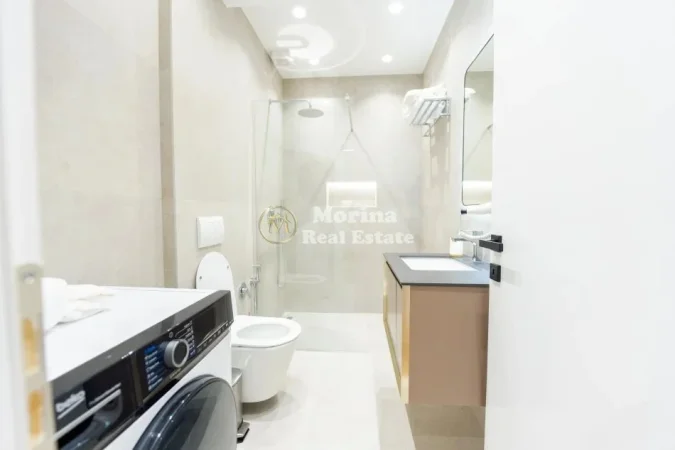 Tirane, jepet me qera apartament 1+1 Kati 4, 48 m² 800 € (Blloku)