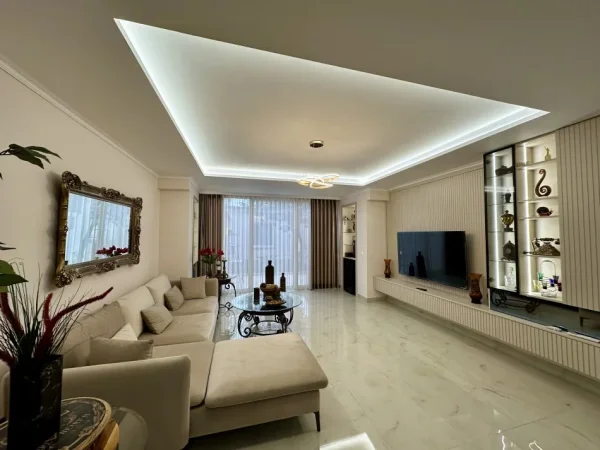 Tirane, jepet me qera Vile 2+1 Kati 1, 160 m² 1.000 € (Xhamlliku)