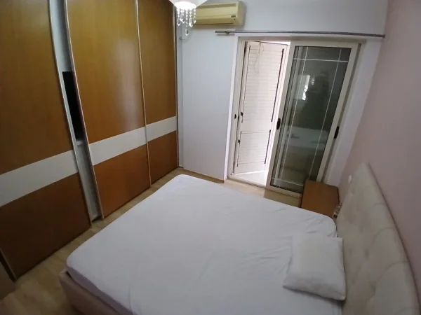 Tirane, jepet me qera apartament 2+1+Ballkon Kati 6, 90 m² 550 € (Ali dem)