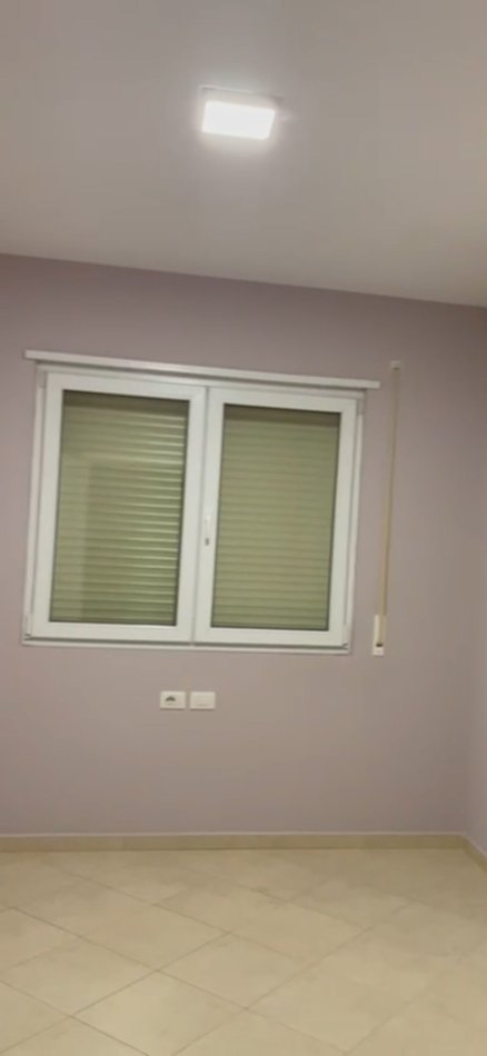 Tirane, jepet me qera zyre Kati 2, 130 m² 500 € (Rruga 5 Maj)