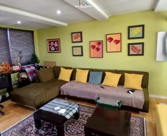 Tirane, shes apartament 3+1 Kati 6, 148 m² 280.000 € (Rruga Vace Zela)