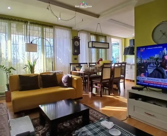 Tirane, shes apartament 3+1 Kati 6, 148 m² 280.000 € (Rruga Vace Zela)