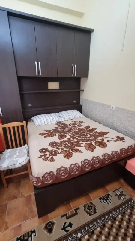 Tirane, jepet me qera garsonier , 250 € 