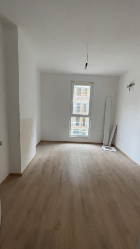 Tirane, shitet apartament 2+1+Ballkon Kati 2, 84 m² (Univers City) Gati per Banim