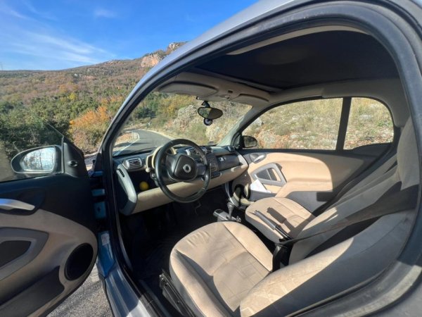 Tirane, shes makine Smart automat nafte 0.8 cdi Nafte, blu automatik Kondicioner 180.000 km 3.700 €