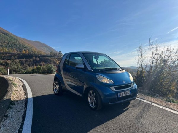 Tirane, shes makine Smart automat nafte 0.8 cdi Nafte, blu automatik Kondicioner 180.000 km 3.700 €