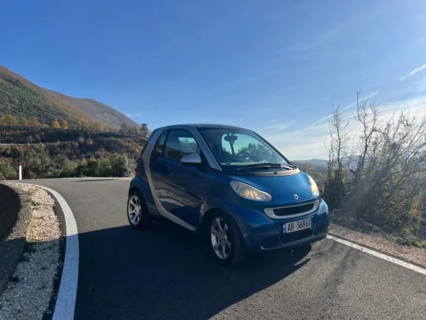 Tirane, shes makine Smart automat nafte 0.8 cdi Nafte, blu automatik Kondicioner 180.000 km 3.600 €