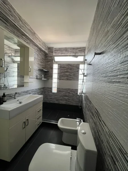 Apartament 2+1 me Qira – Rruga Dritan Hoxha ✨