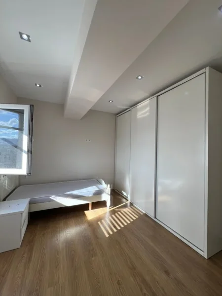 Apartament 2+1 me Qira – Rruga Dritan Hoxha ✨