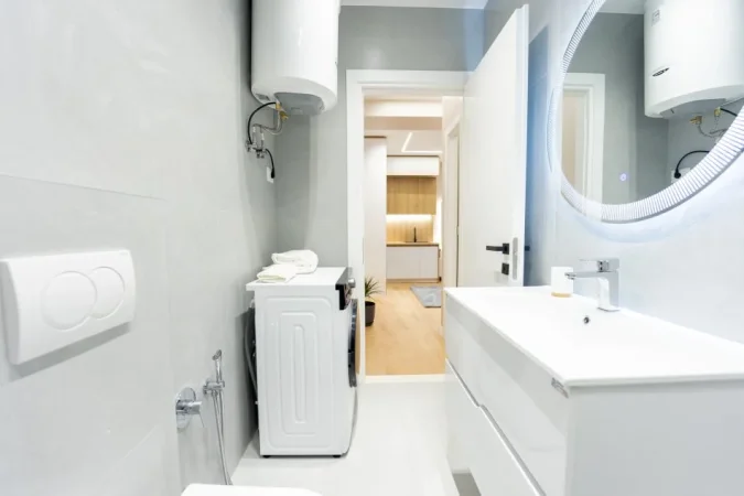 Tirane, jepet me qera apartament 1+1+Ballkon Kati 4, 48 m² 800 € 