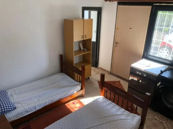 Tirane, Liste me oferta 1 Katshe Kati 1, 50.000 € 