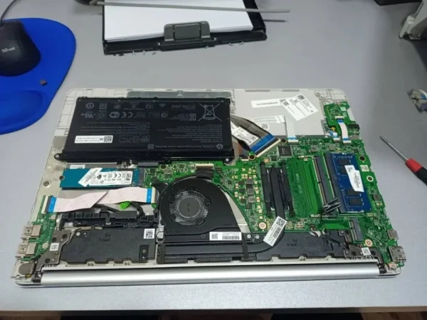 SERVIS KOMPJUTERASH – COMPUTER ZONE