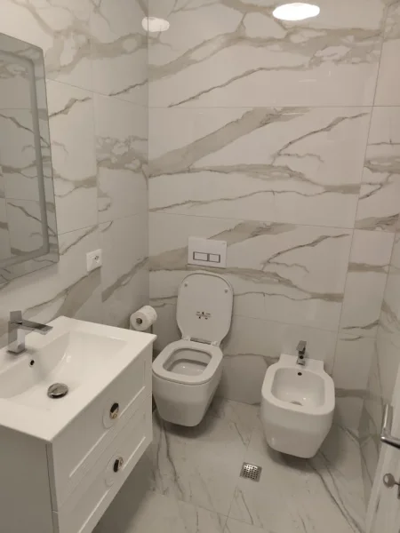 Shkoder, shitet apartament 2+1+Ballkon Kati 2, 160.000 € 