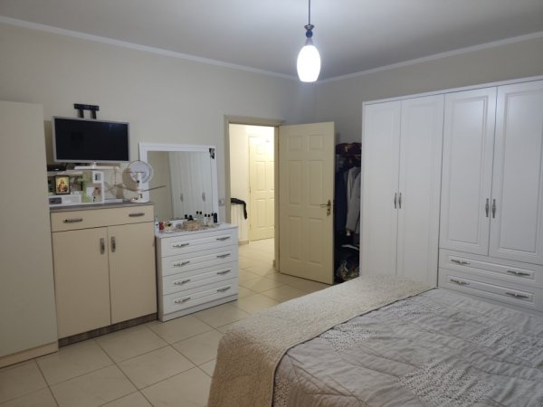 Shkoder, shitet apartament 1+1+Ballkon Kati 3, 120.000 € 
