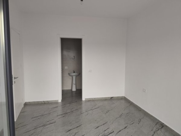 Shkoder, shitet apartament 3+1+Ballkon Kati 6, 1.354 m² 