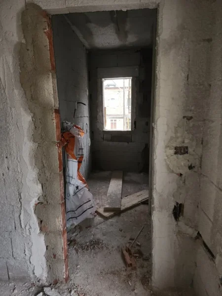 Tirane, shitet apartament 2+1+Aneks+Ballkon Kati 1, 100 m² 