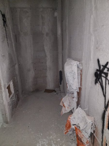 Tirane, shitet apartament 2+1+Aneks+Ballkon Kati 1, 100 m² 