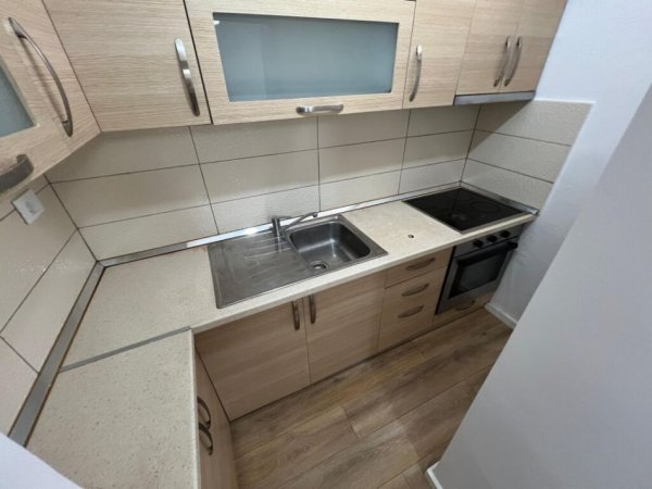 Tirane, shitet apartament 2+1 Kati 4, 86 m² (rruga mylsym shyri)
