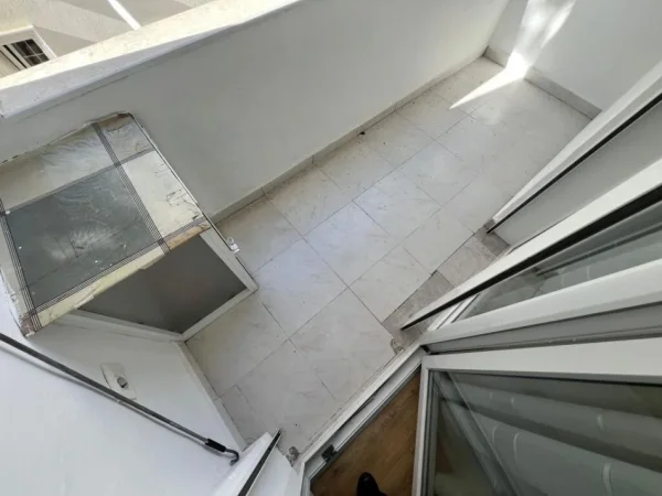 Tirane, shitet apartament 2+1 Kati 4, 86 m² (rruga mylsym shyri)