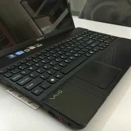 Vlore, shes Laptop Sony Vaio