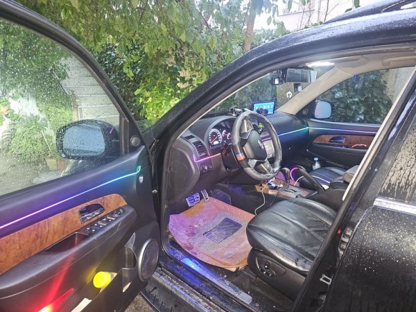 Tirane, shes SUV SsangYong Rexton Nafte, e zeze automatik Klima 330.000 km 11.000 €