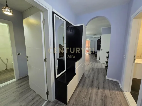 Tirane, jepet me qera apartament 2+1 Kati 1, 110 m² 600 € (Misto Mame)