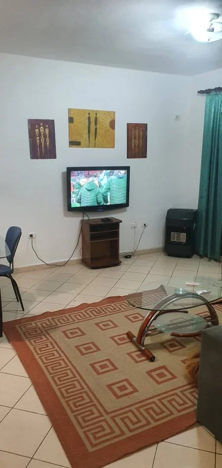 Tirane, jepet me qera apartament 1+1+Ballkon Kati 7, 1 m² 300 € 