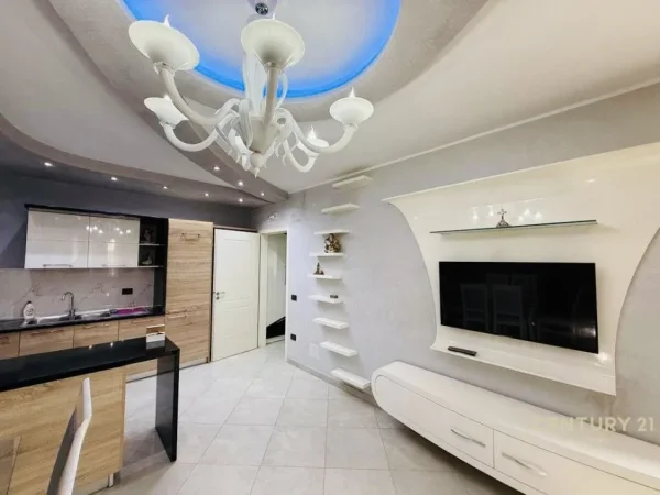 Tirane, jepet me qera apartament 2+1 Kati 3, 99 m² 550 € (Astir)