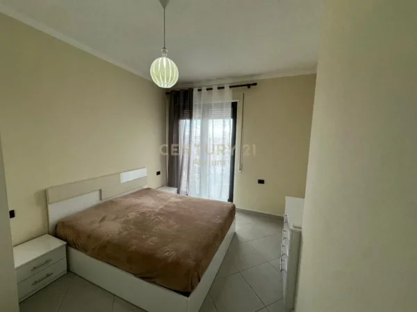 Tirane, jepet me qera apartament 1+1 Kati 7, 50 m² 550 € (Spitali Amerikan 2)