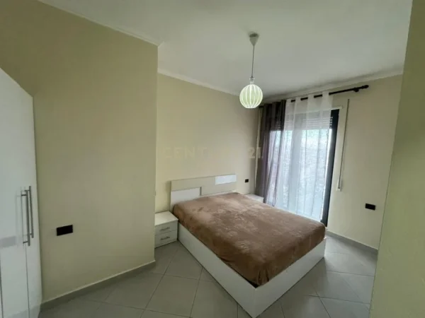 Tirane, jepet me qera apartament 1+1 Kati 7, 50 m² 550 € (Spitali Amerikan 2)
