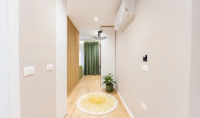 Tirane, jepet me qera garsonier Kati 4, 32 m² 700 € (BLLOKU)