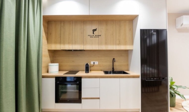 Tirane, jepet me qera garsonier Kati 4, 32 m² 700 € (BLLOKU)