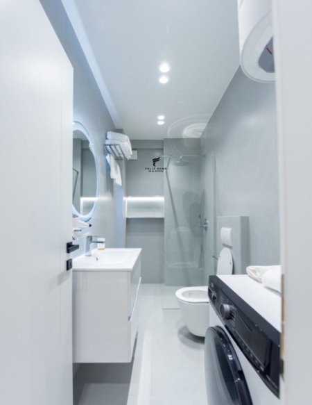 Tirane, jepet me qera garsonier Kati 4, 32 m² 700 € (BLLOKU)