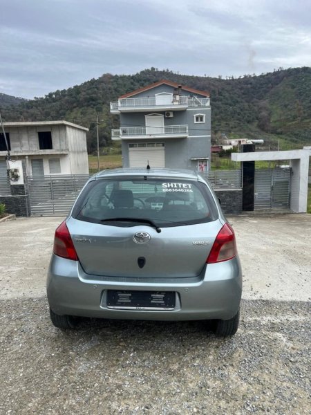 Elbasan, shes makine Toyota automat Nafte, 182.000 km 4.000 €