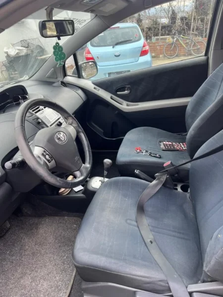 Elbasan, shes makine Toyota automat Nafte, 182.000 km 4.000 €