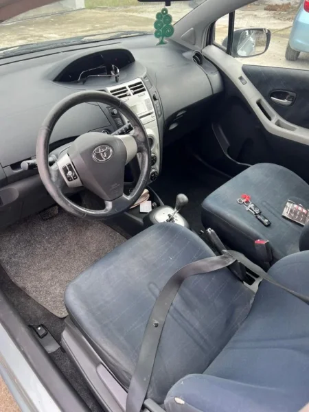 Elbasan, shes makine Toyota automat Nafte, 182.000 km 4.000 €