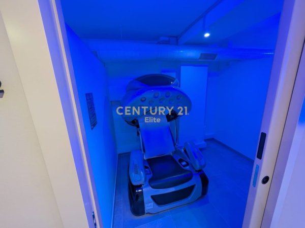 Tirane, shes ambjent biznesi Kati 0, 155 m² 550.000 € (Vasil Shanto)