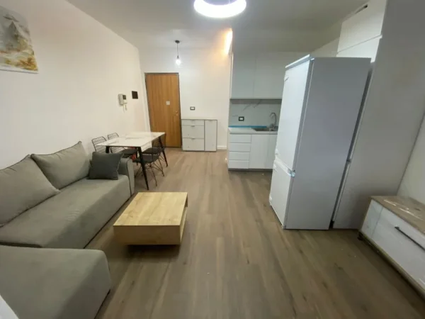 Tirane, shitet apartament 1+1+Aneks+Ballkon Kati 2, 77 m² 175.000 € (stadiumi dinamo , sheshi willson)