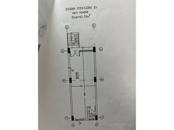 Tirane, shitet dyqan Kati 0, 43 m² 120.000 € (Vasil Shanto)
