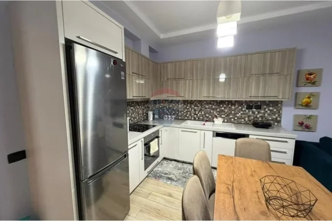 Tirane, jepet me qera apartament 1+1 Kati 1, 70 m² 400 € (Sotir Caci)