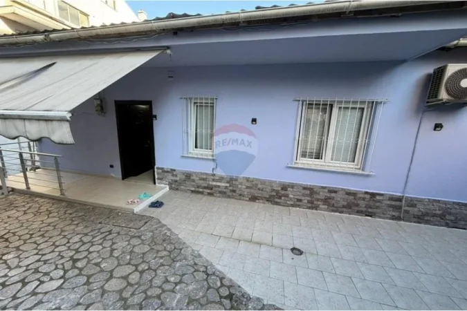 Tirane, jepet me qera apartament 1+1 Kati 1, 70 m² 400 € (Sotir Caci)