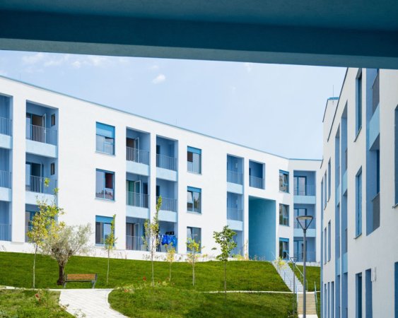 Tirane, shitet apartament 1+1 Kati 3, 65 m² 97.000 € (fresk)