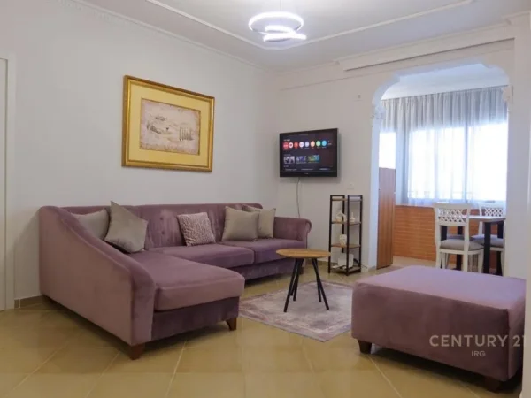 Tirane, jepet me qera apartament 2+1+Ballkon Kati 4, 82 m² 830 € (ish ekspozita)