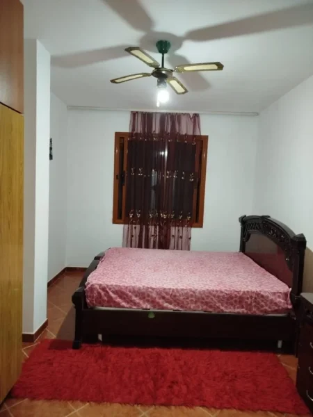 Vlore, jepet me qera apartament 2+1 Kati 6, 300 € (Pranë fakultetit të shkencave)