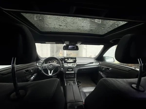 Tirane, shitet makine Mercedes Benz Nafte, e bardhë automatik Klima 226.000 km 12.500 €