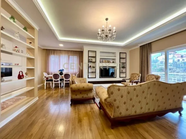 Tirane, jepet me qera apartament 2+1+Ballkon Kati 3, 100 m² 900 € 