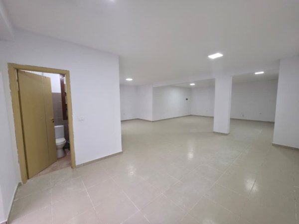 Tirane, shitet ambjent biznesi Kati 0, 90 m² (Kopshti botanik)