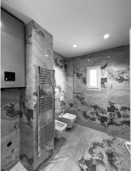 Tirane, shes apartament 2+1+Ballkon , 240.000 m² 240.000 € (Pazar i Ri)